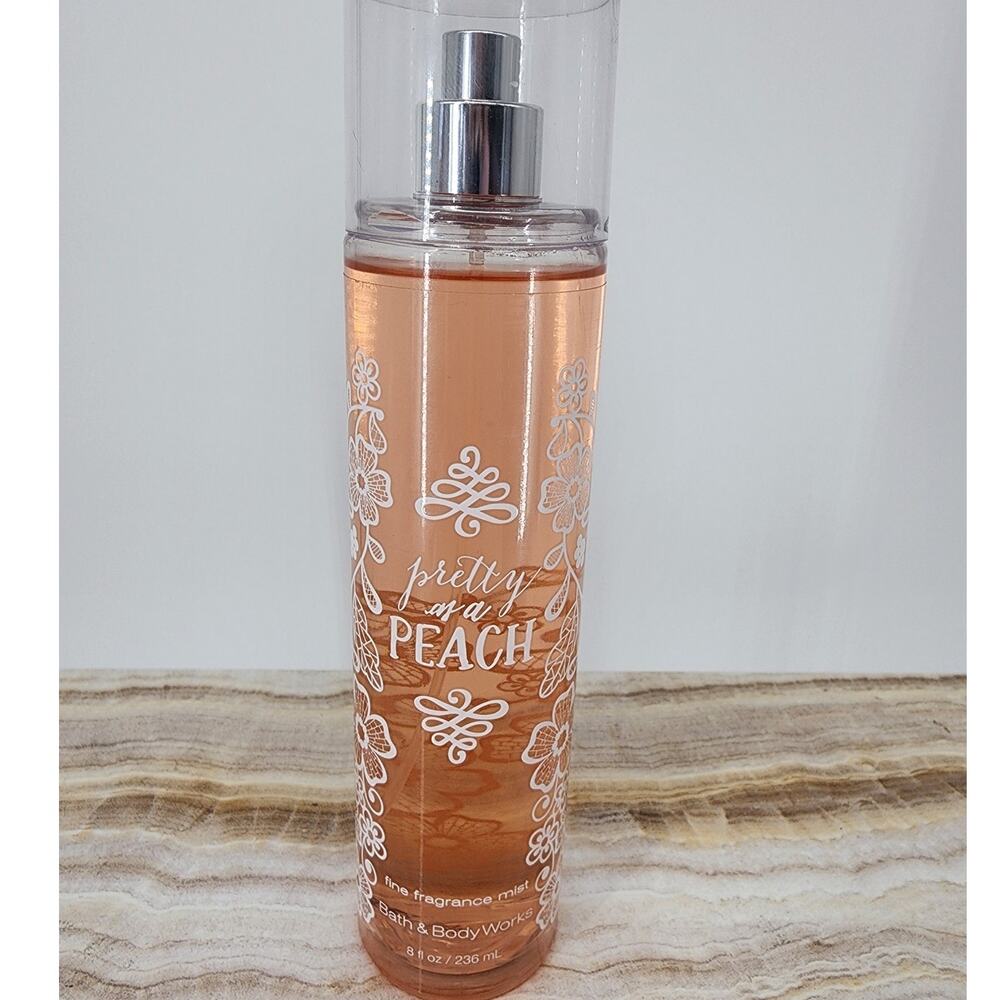 Bath & Body Works Pretty as a Peach Fine Fragrance Mist Body Spray Full Size 8oz - Picture 1 of 6